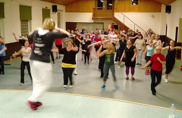2013-zumba-stunde